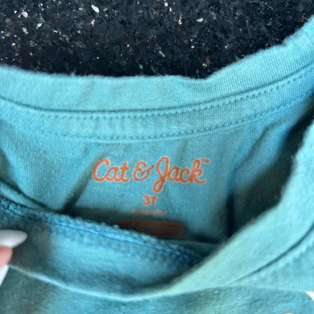 Cat & Jack Green and White Short Sleeve Tees